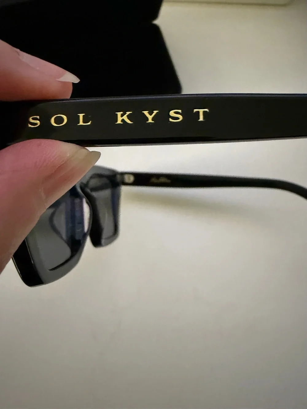 Sol Kyst Naomi Mini Sunglasses Black Cateye As Seen on Jenna Ortega w/ Case